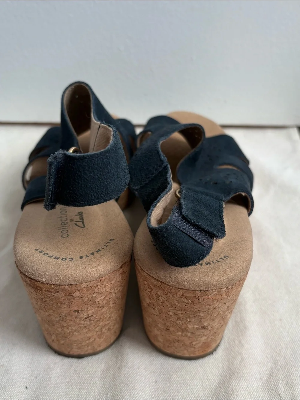 Clarks Collection Women’s Blue Leather Cut-Out Wedge Sandals Ankle Strap 9 M